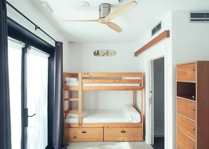 Moana Eco Surf House